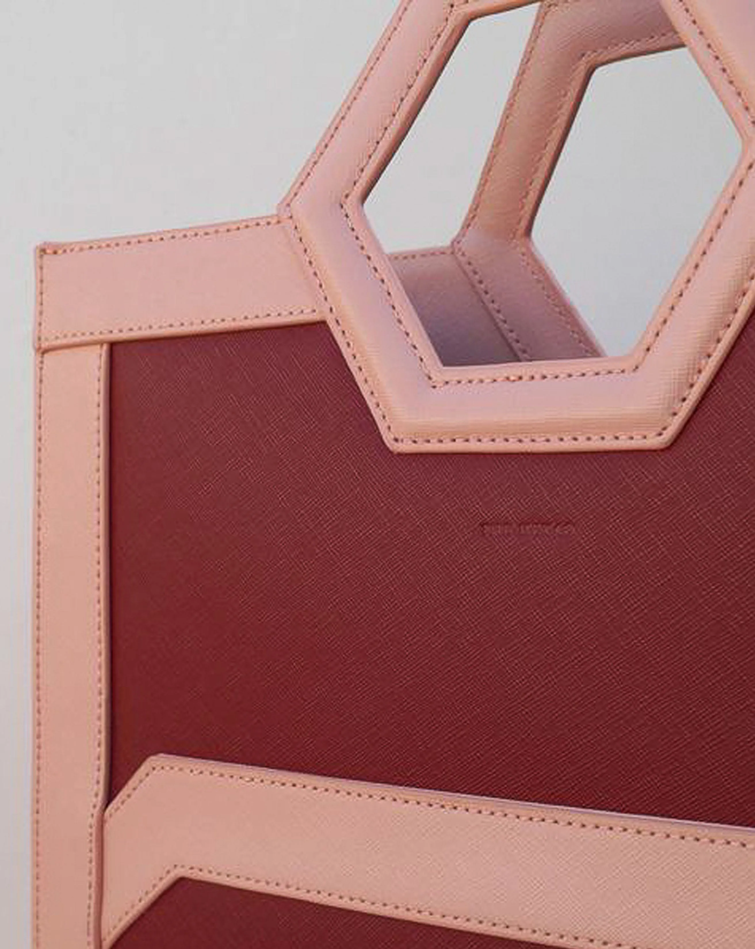 AVA Tote in Mars Red