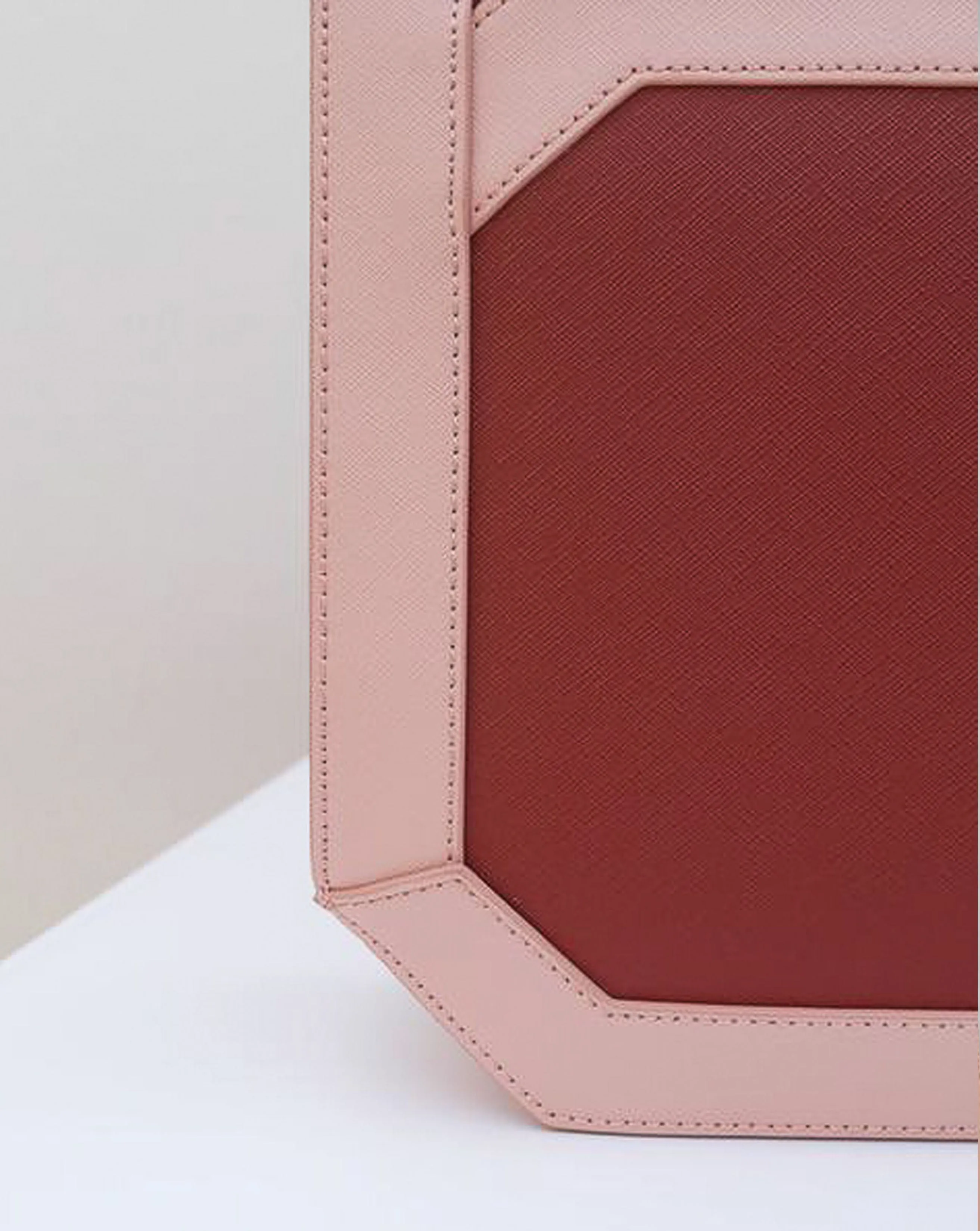 AVA Tote in Mars Red