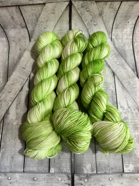 OOAK - BRIGHT GREEN Toad Hollow Yarns