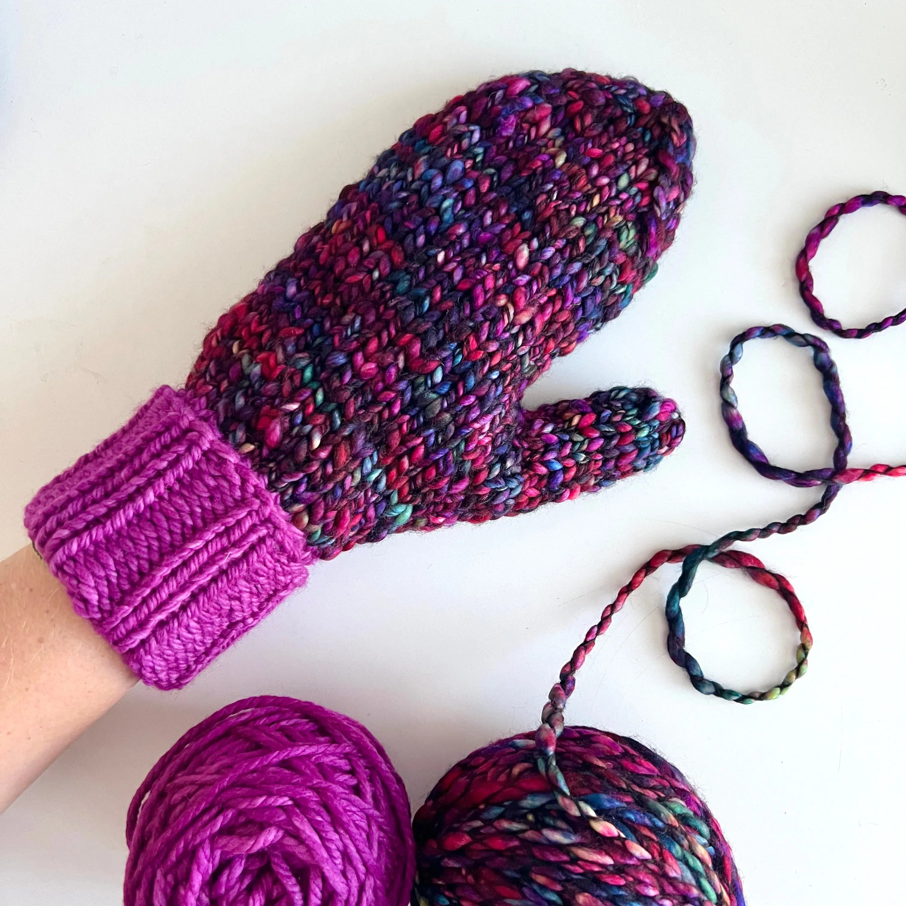 Spearmint Mittens Kit (Azul Bolita/Salpicado)