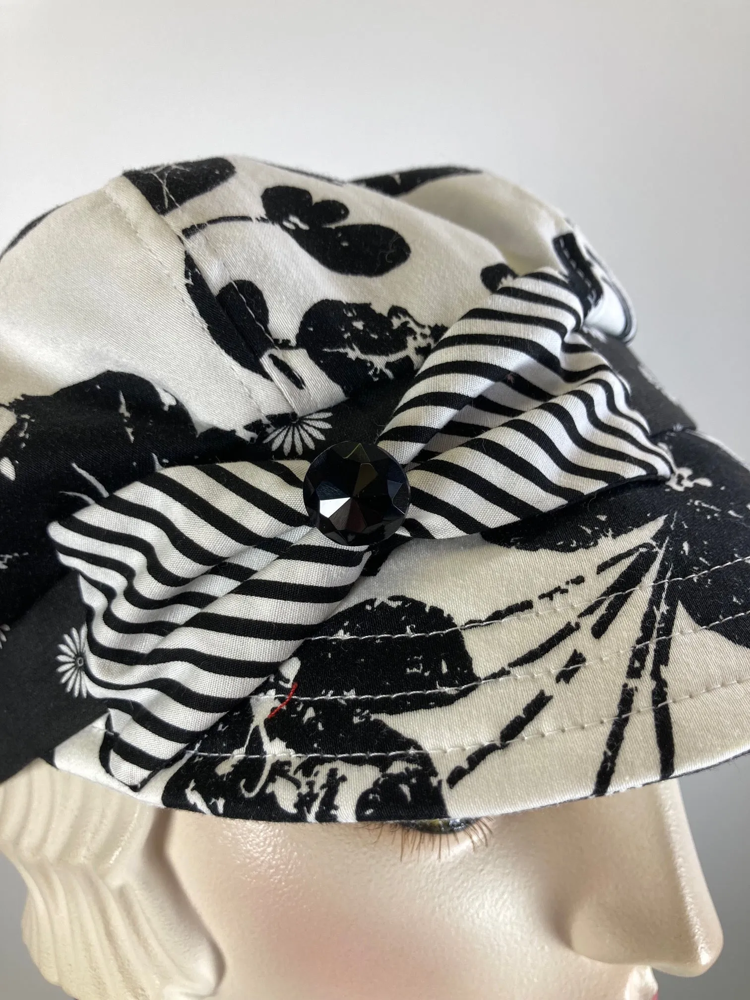 Womens Newsboy hat Black and White. Ladies Newsboy Hat. Summer Visor Cap. Soft Travel Fabric Hat. Sustainable fashion apple paperboy hat.